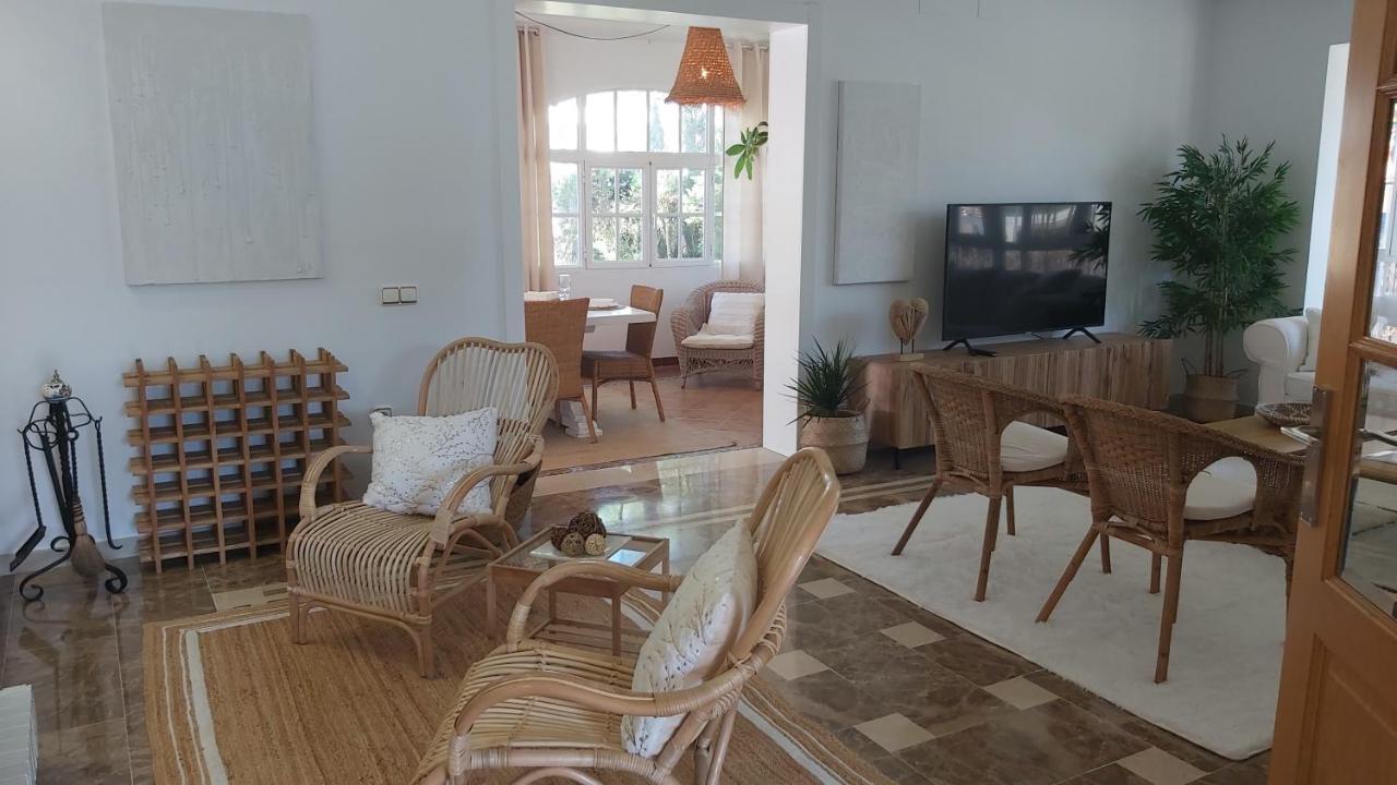 Luxury Style Villa Aurora 罗切 外观 照片