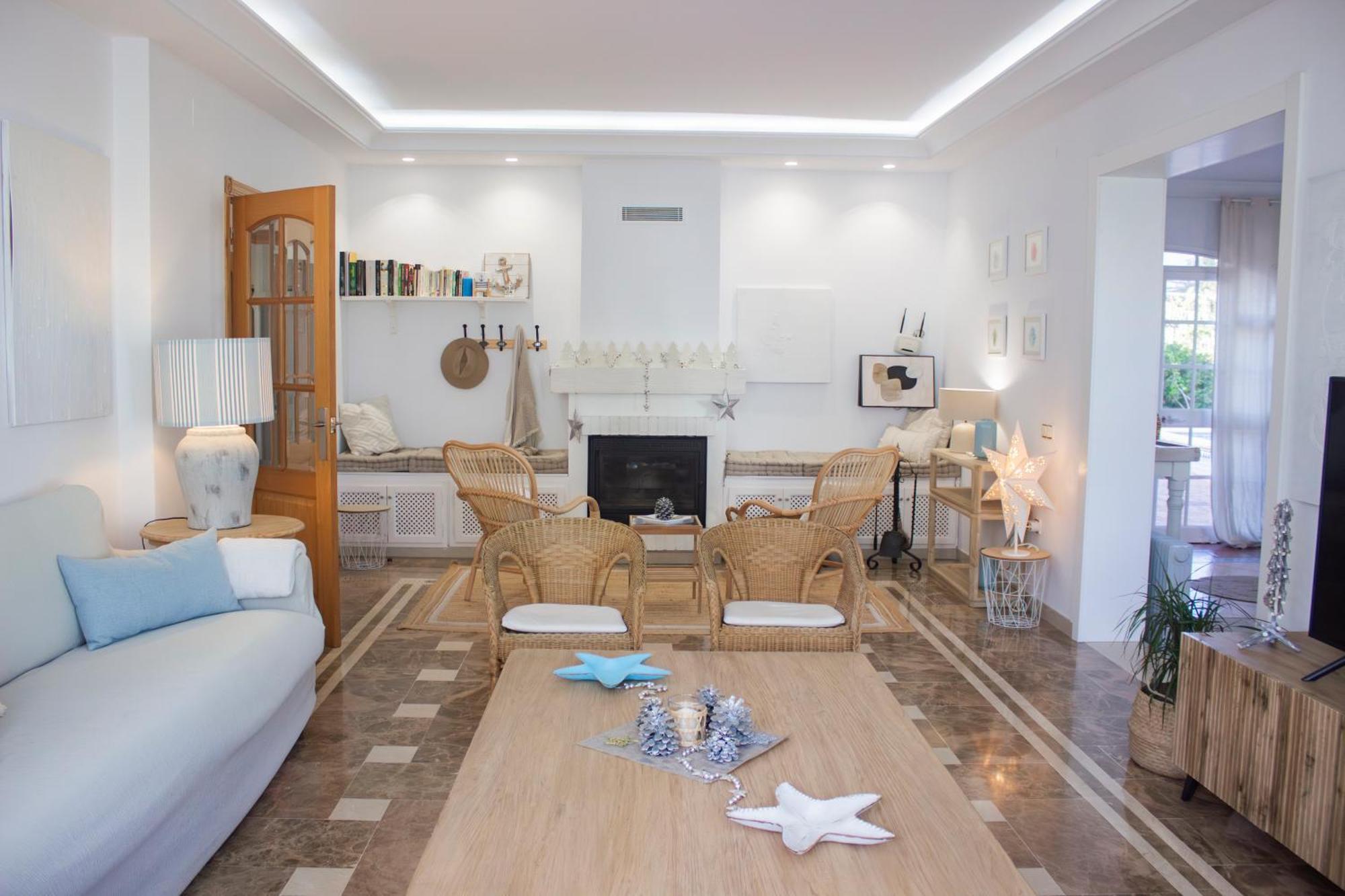 Luxury Style Villa Aurora 罗切 外观 照片